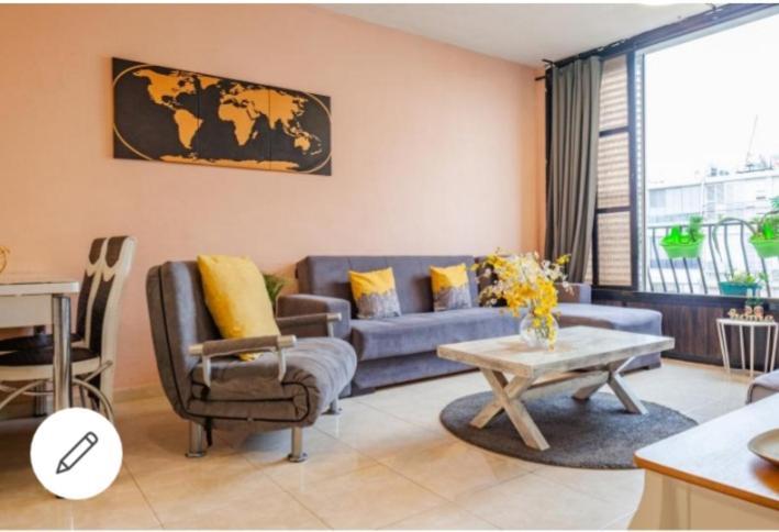 Bat Yam On The Beach Apartment Exterior foto